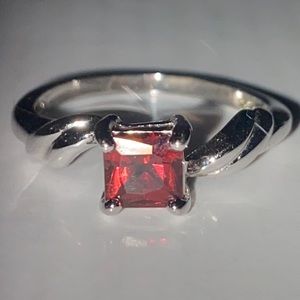 Sterling Silver 925 Princess Cut Garnet Ruby Ring Size 6 Marked